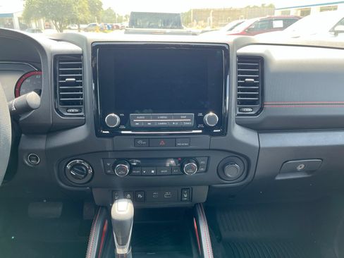 Used 2024 Nissan Frontier PRO-4X w/ Pro Convenience Package AWD/4WD image 10