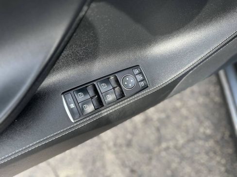 Used 2014 Tesla Model S 85 RWD image 17