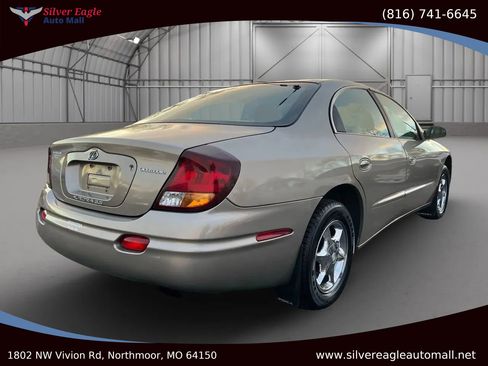 Used 2002 Oldsmobile Aurora 3.5 w/ Convenience Pkg image 5