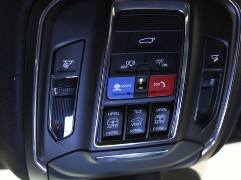 Used 2024 Jeep Grand Cherokee Limited 4xe AWD/4WD image 31