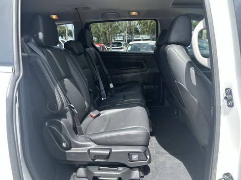 Used 2023 Honda Odyssey EX-L image 16