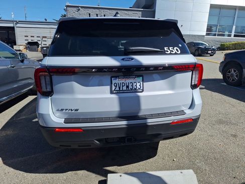 Used 2026 Ford Explorer Active RWD image 6