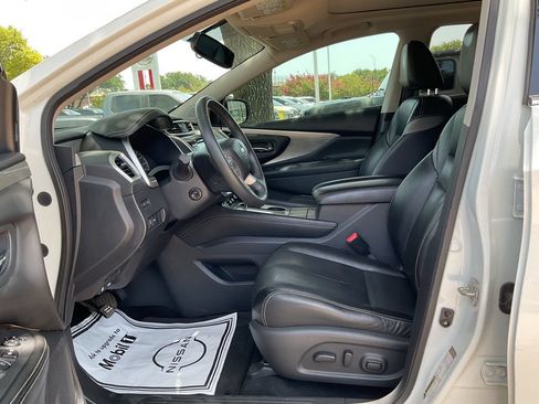 Used 2017 Nissan Murano Platinum w/ Platinum Technology Package FWD image 8
