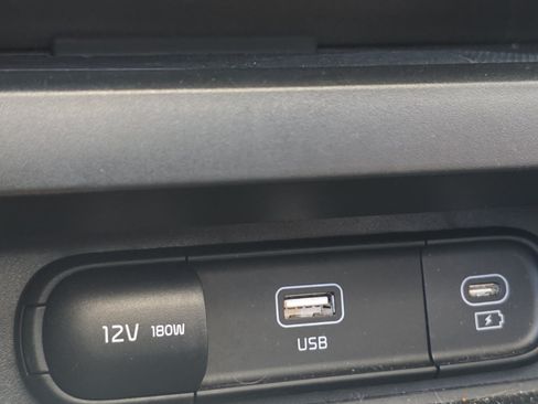 Used 2024 Kia Soul EX FWD image 19