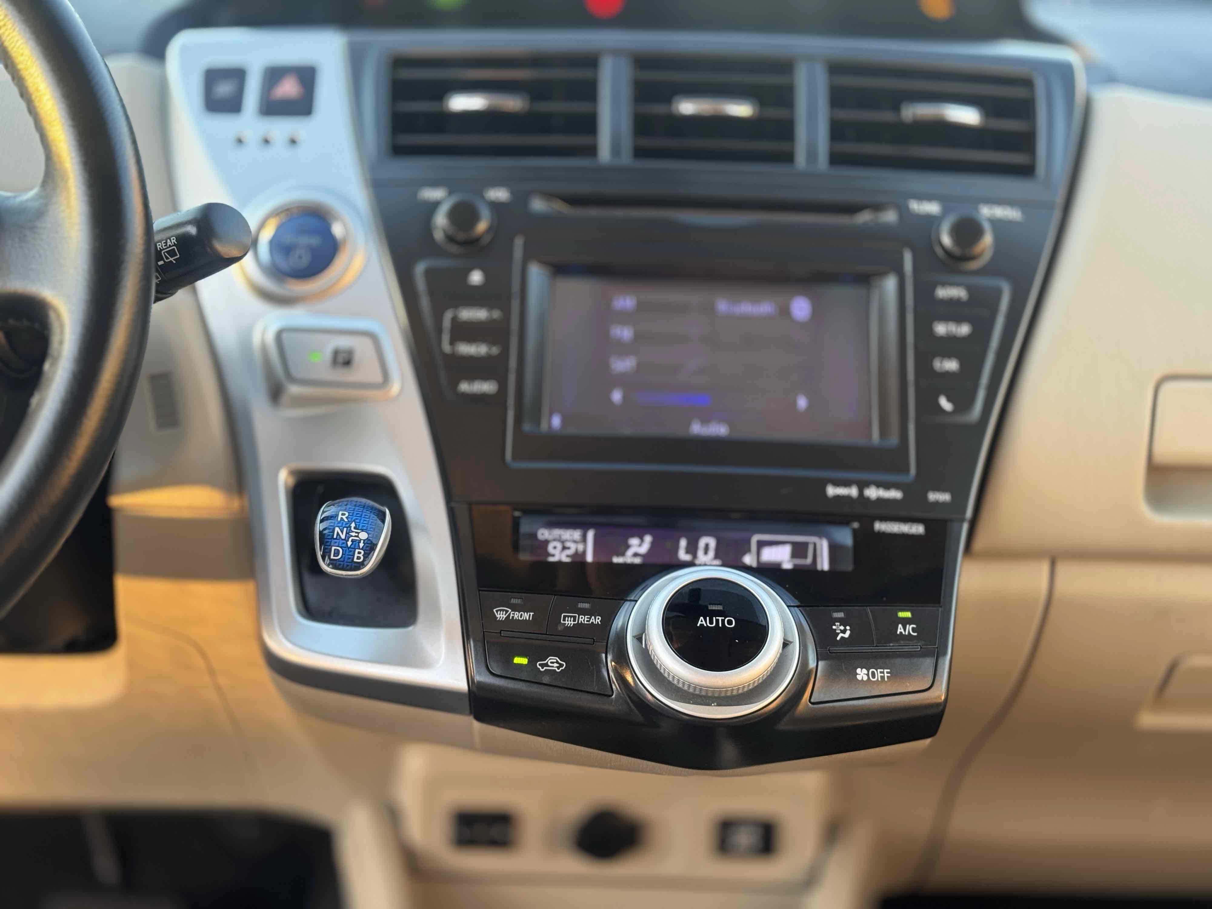 Used 2013 Toyota Prius V Five FWD image 21