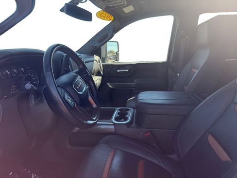 Used 2023 GMC Sierra 2500 AT4 w/ Gooseneck/5TH Wheel Package image 10