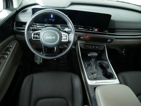 Used 2026 Kia Carnival FWD image 23