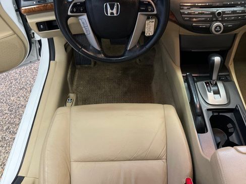 Used 2011 Honda Accord EX-L image 19
