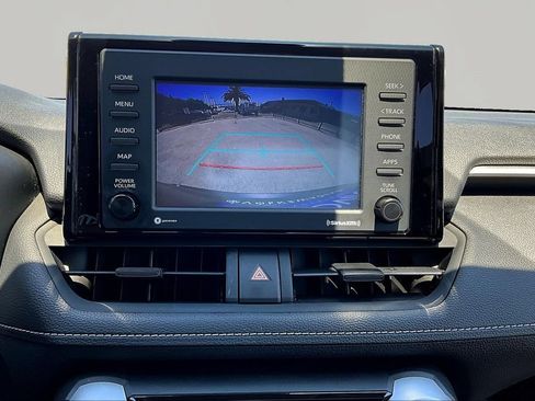 Used 2022 Toyota RAV4 LE AWD/4WD image 13