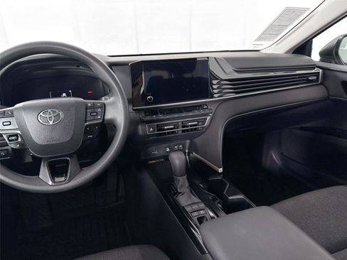 Certified 2025 Toyota Camry LE image 32