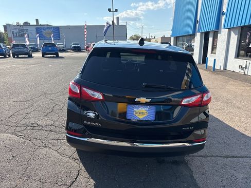Used 2018 Chevrolet Equinox LT image 12