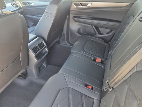 New 2026 Volkswagen Atlas Cross Sport SE image 18