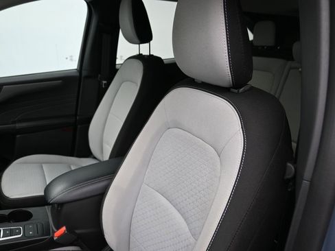 Certified 2025 Ford Escape Active image 12