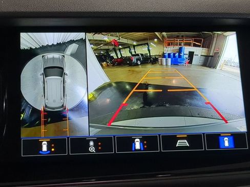 Used 2023 Buick Envision Avenir FWD image 36