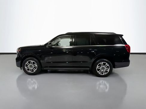 Used 2025 Ford Expedition Active AWD/4WD image 6