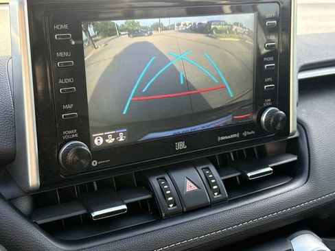 Used 2020 Toyota RAV4 Limited AWD/4WD image 26