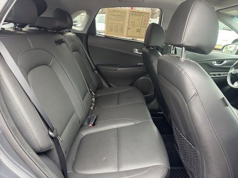 Used 2023 Hyundai Kona Limited image 17