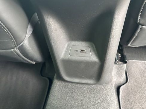 Used 2025 Buick Envision Preferred image 42