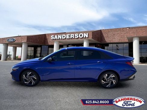 Used 2025 Hyundai Elantra Sport FWD image 6
