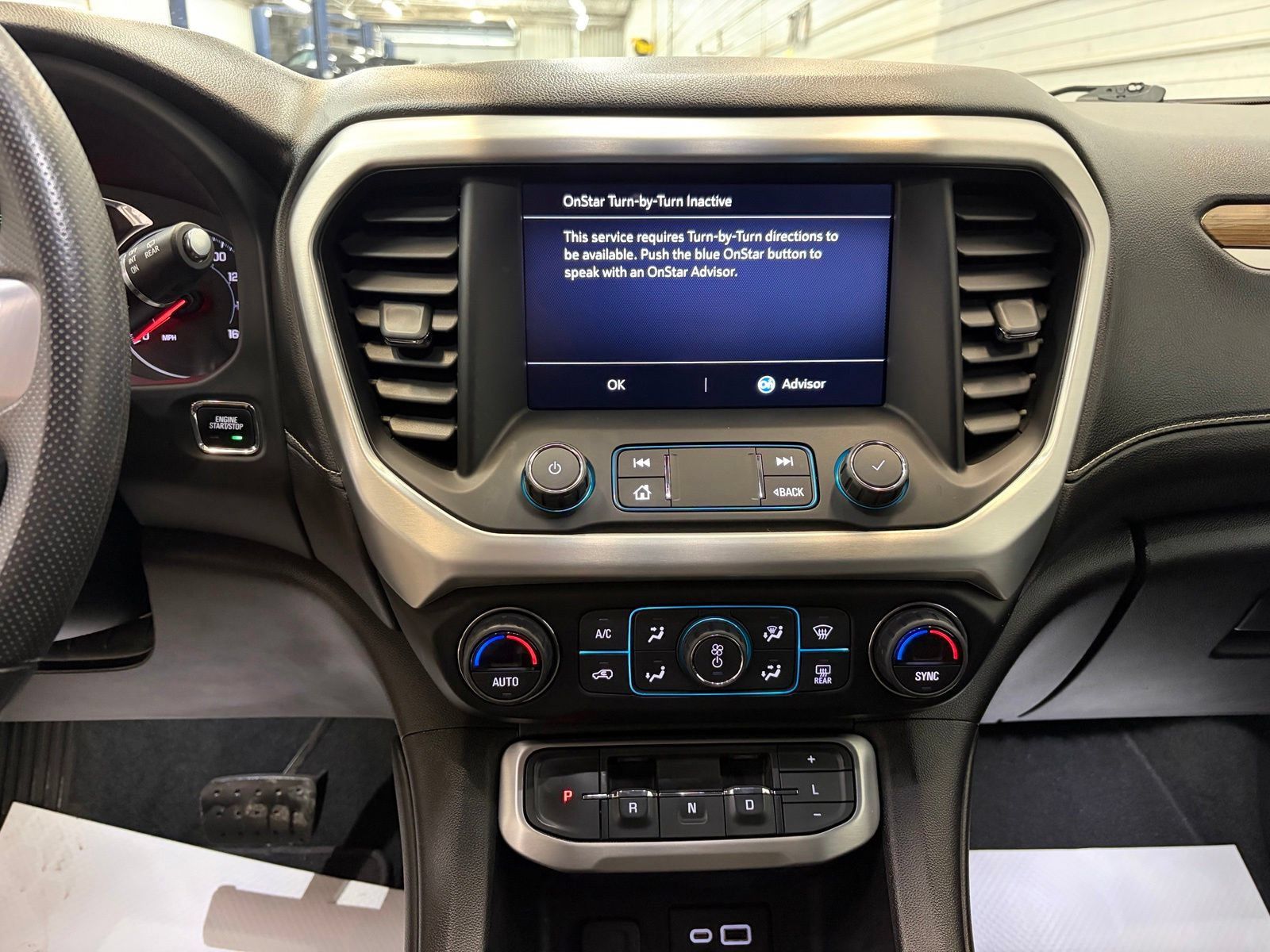 Used 2021 GMC Acadia SLE w/ Driver Convenience Package AWD/4WD image 18