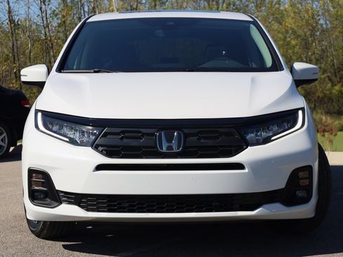 New 2026 Honda Odyssey EX-L image 2