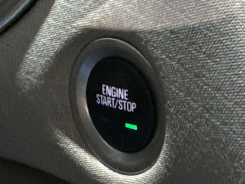 Used 2019 Chevrolet Malibu LT image 40