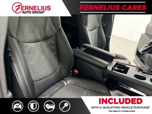 Used 2023 Toyota Sienna XSE AWD/4WD image 26