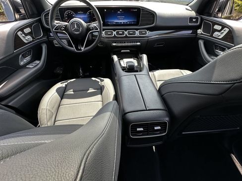 Certified 2025 Mercedes-Benz GLE 450e 4MATIC w/ Driver Assistance Package image 26