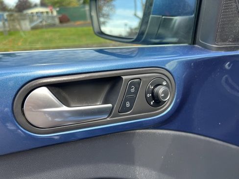 Used 2017 Volkswagen Beetle 1.8T SE image 12