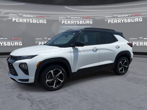 Used 2021 Chevrolet TrailBlazer RS w/ Sun and Liftgate Package AWD/4WD image 4