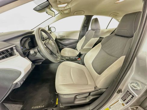 Used 2022 Toyota Corolla LE w/ Carpet Mat Package (TMS) FWD image 13