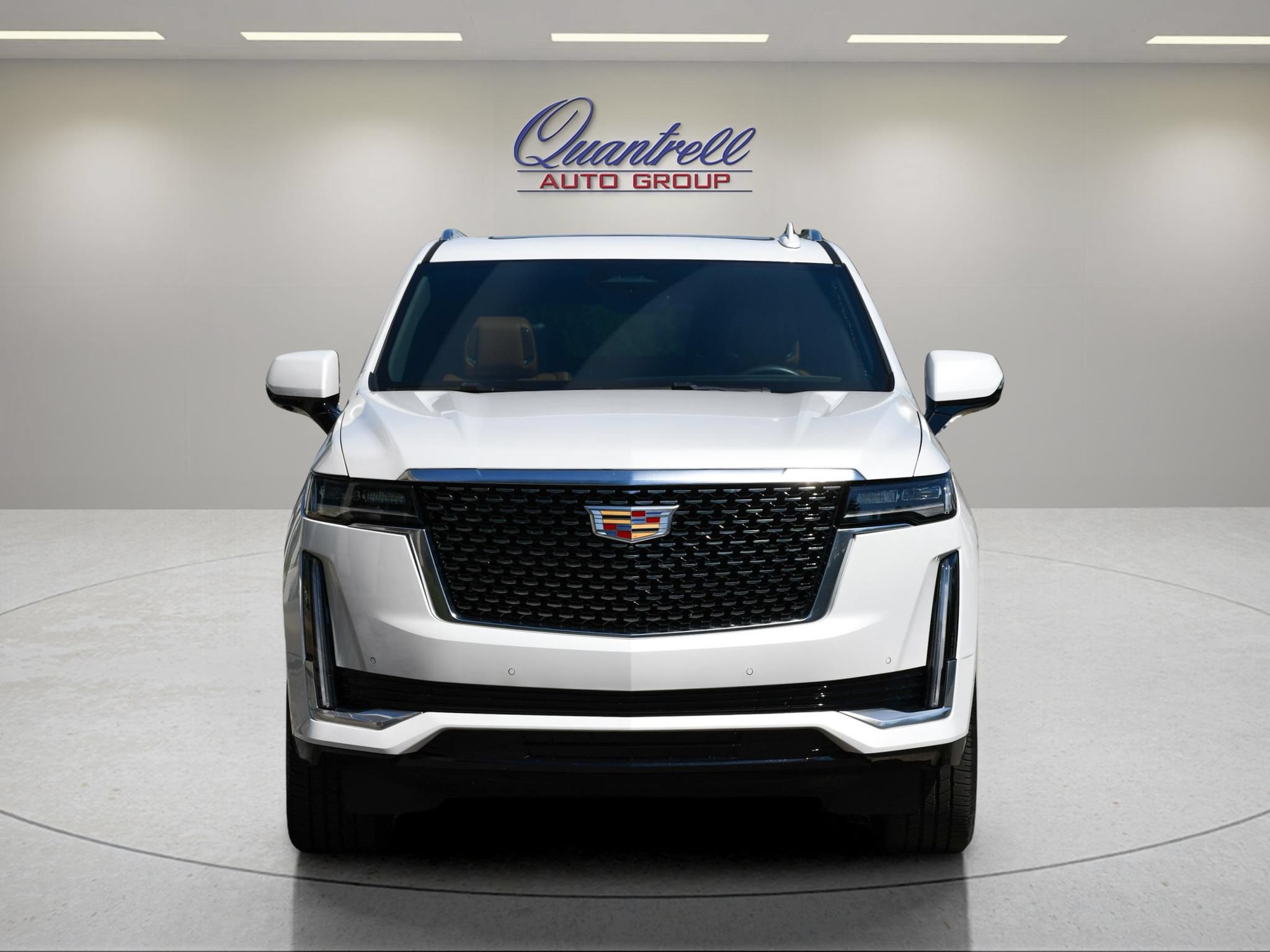 Used 2021 Cadillac Escalade Premium Luxury AWD/4WD image 9