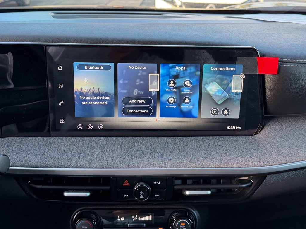 Certified 2026 Nissan Kicks SV FWD image 18
