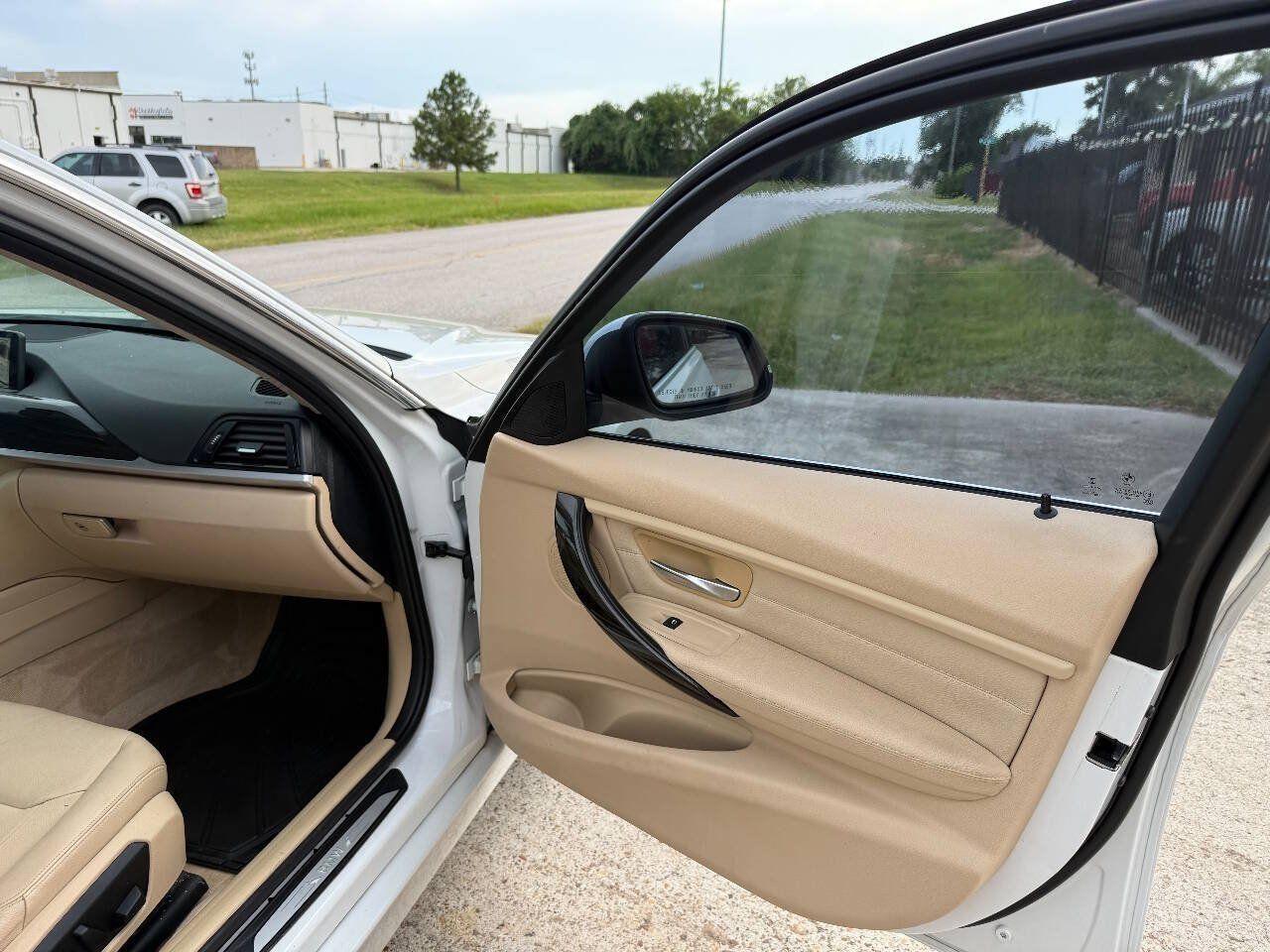 Used 2015 BMW 328d Sedan RWD image 18