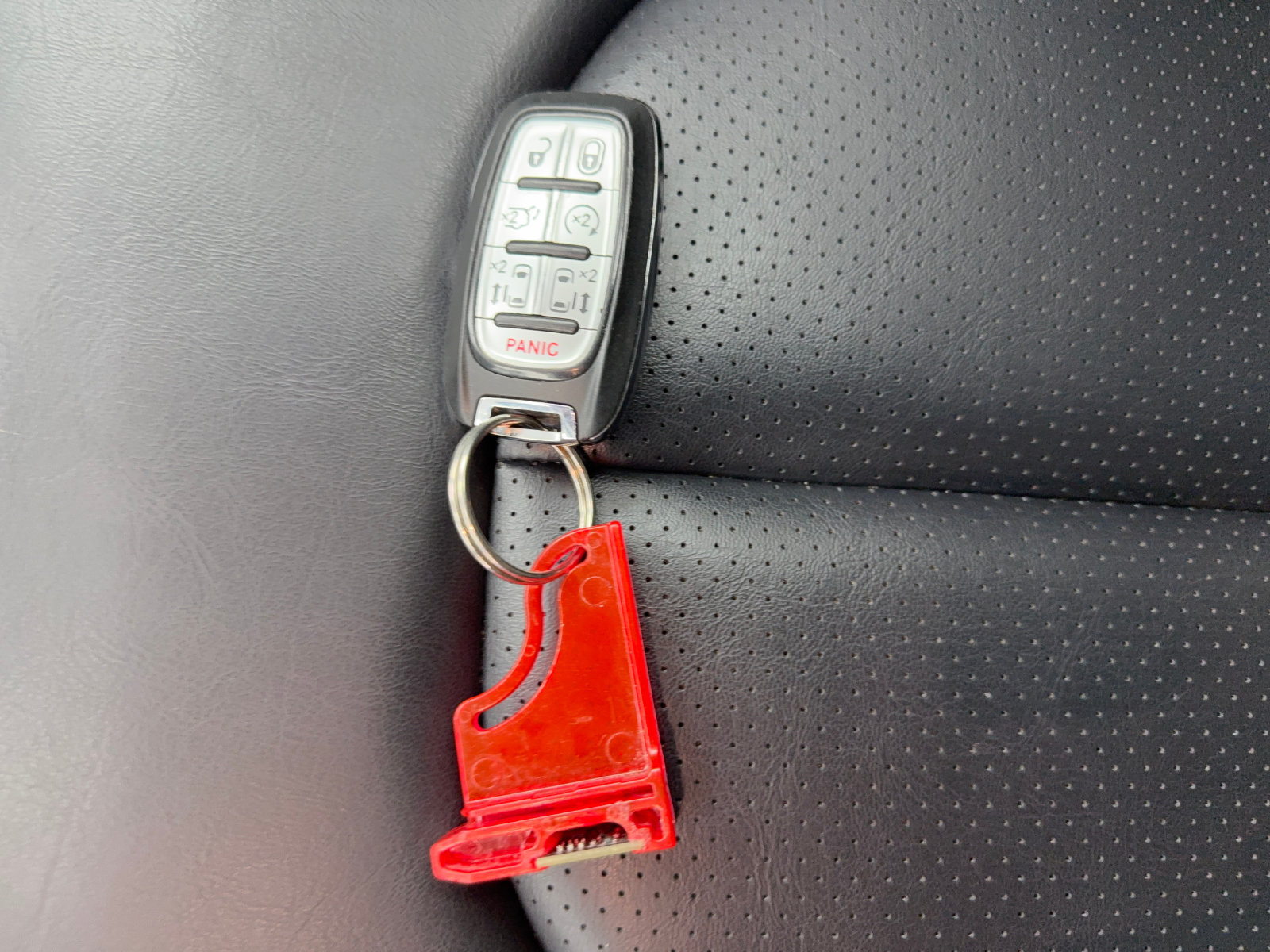 Used 2023 Chrysler Pacifica Touring-L FWD image 54