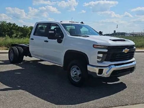 New 2025 Chevrolet Silverado 3500 W/T AWD/4WD image 2