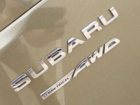 Used 2025 Subaru Outback Touring XT AWD/4WD image 12