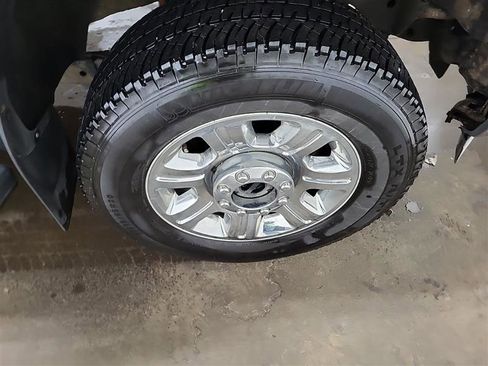 Used 2013 Ford F250 Lariat w/ Chrome Pkg image 16