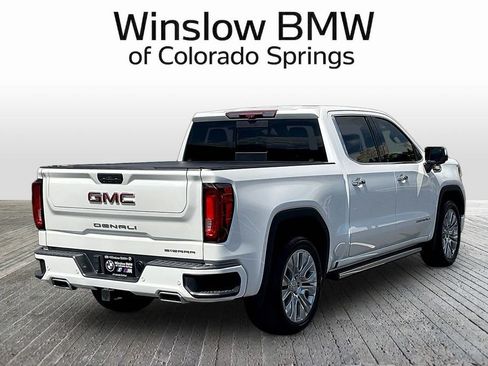 Used 2021 GMC Sierra 1500 Denali w/ Denali Ultimate Package AWD/4WD image 6