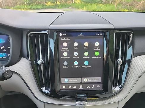 Certified 2023 Volvo XC60 B5 Plus w/ Climate Package AWD/4WD image 17