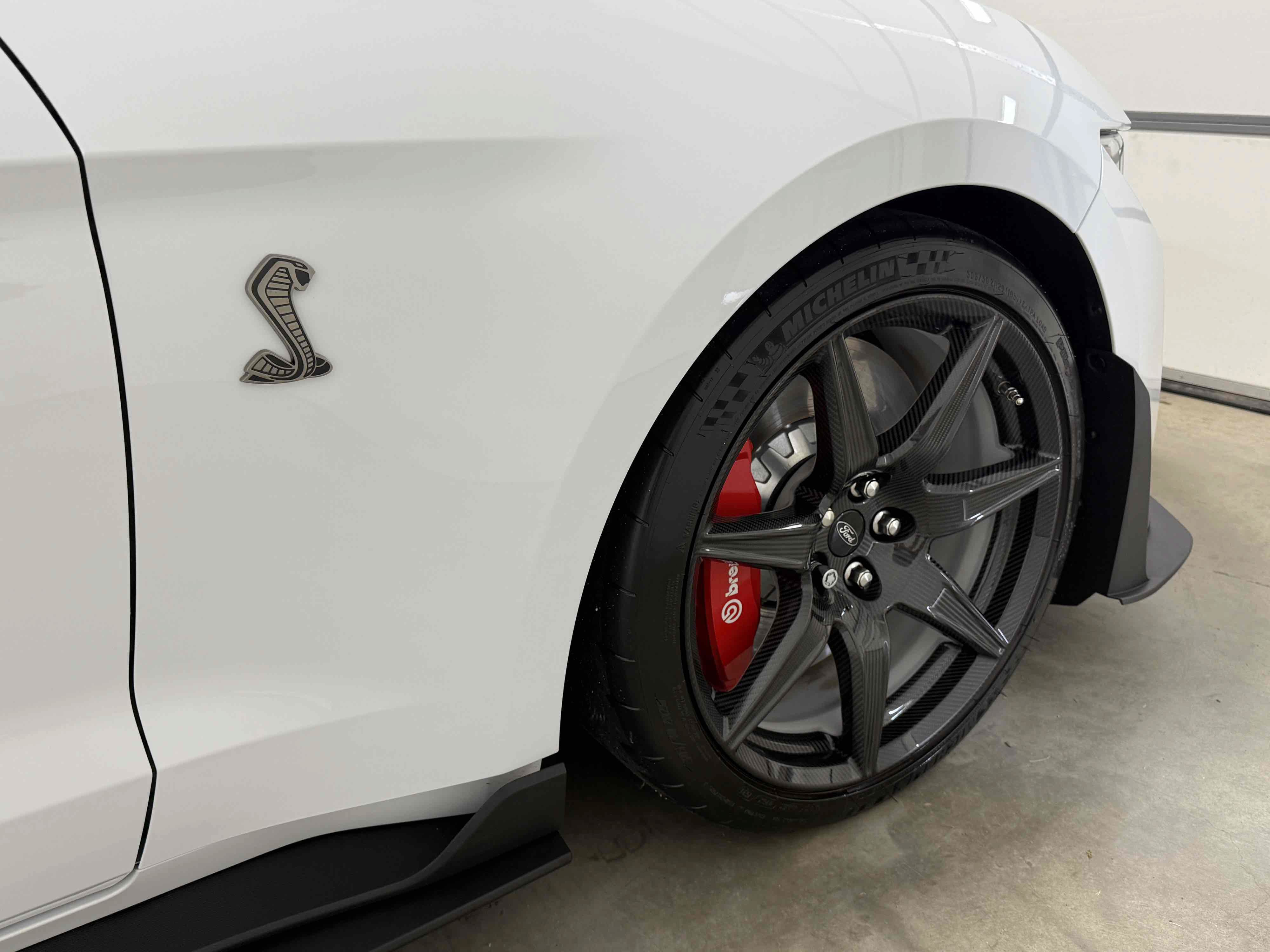 Used 2021 Ford Mustang Shelby GT500 w/ Carbon Fiber Track Pack RWD image 28
