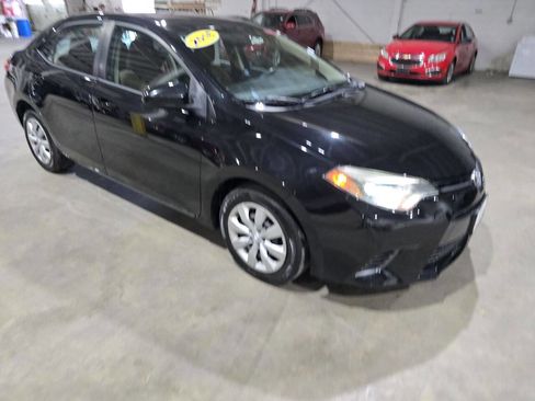 Used 2016 Toyota Corolla LE FWD image 18