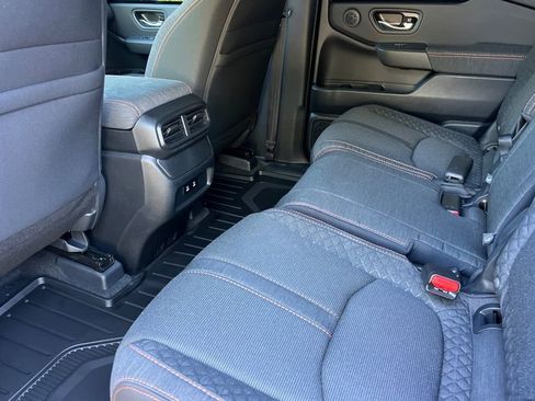 New 2026 Honda Pilot Sport image 17