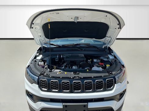 Used 2026 Jeep Compass Latitude AWD/4WD image 29