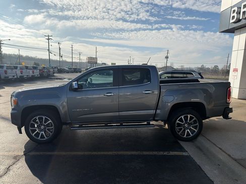 Certified 2022 GMC Canyon Denali image 8