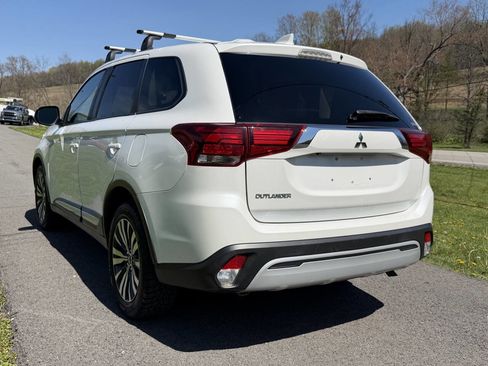 Used 2020 Mitsubishi Outlander ES image 6