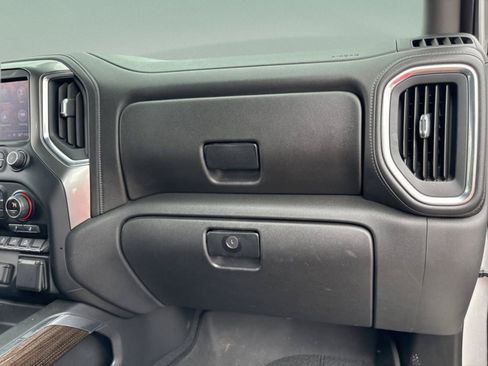 Used 2019 Chevrolet Silverado 1500 LT Trail Boss AWD/4WD image 40