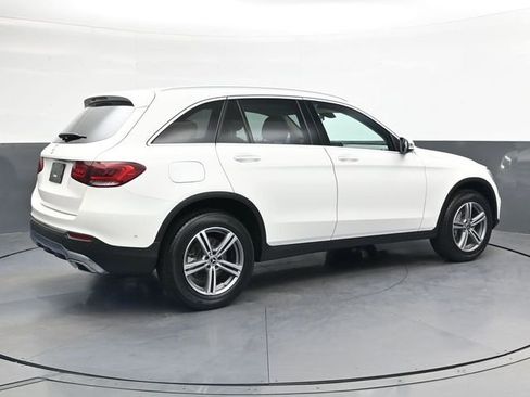 Used 2021 Mercedes-Benz GLC 300 image 4