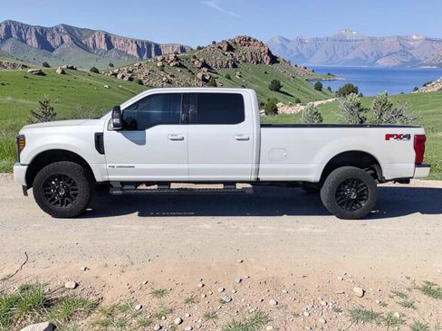 Used 2019 Ford F350 Lariat AWD/4WD image 3