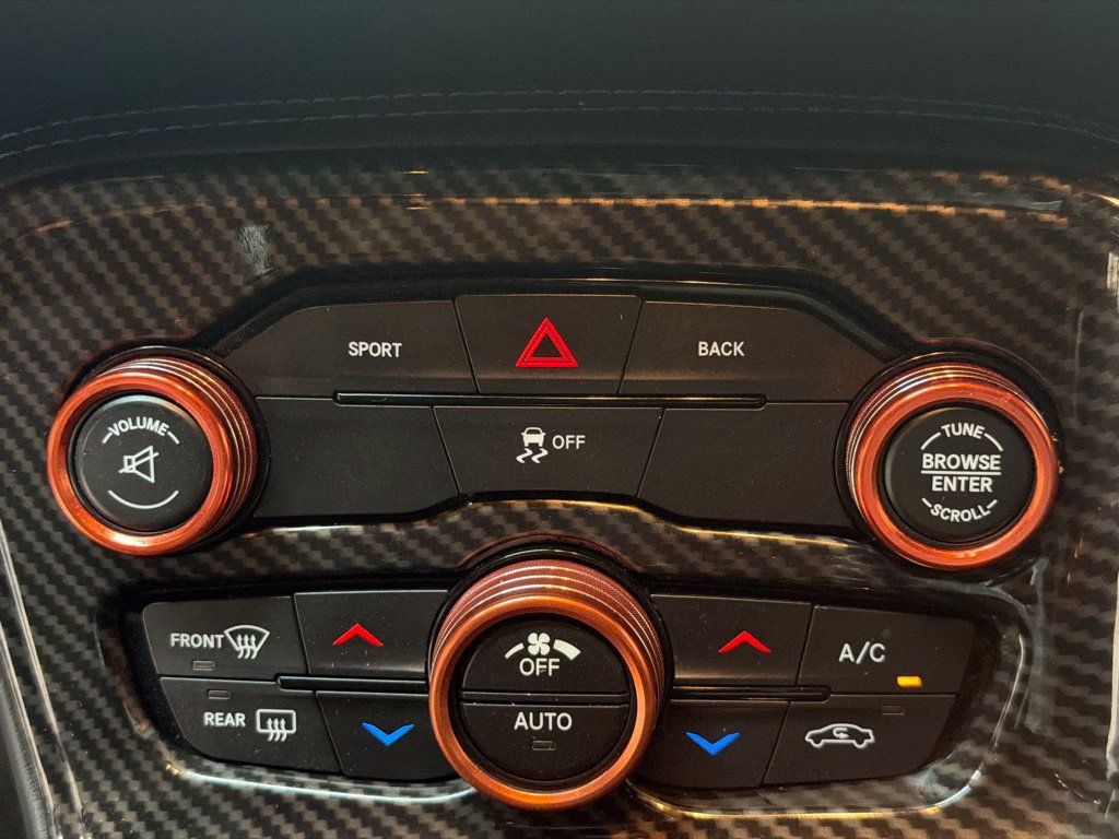 Used 2016 Dodge Challenger SXT w/ Super Sport Group (SS/T) RWD image 15